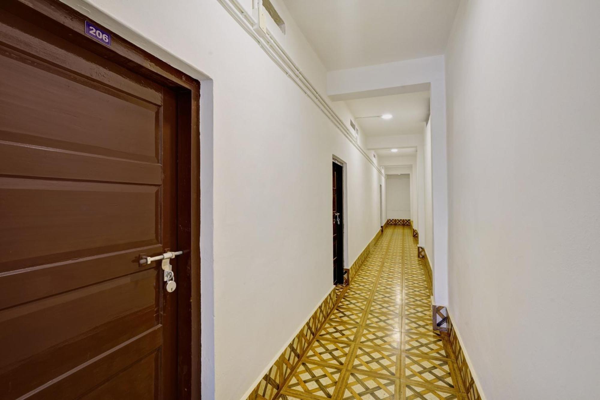 Super Hotel O Ceasar Palace Annex Thodupuzha المظهر الخارجي الصورة