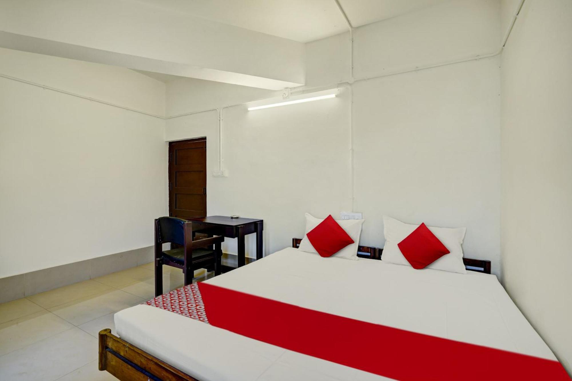 Super Hotel O Ceasar Palace Annex Thodupuzha المظهر الخارجي الصورة